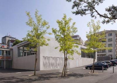 Turnhalle und Raum für schulergänzende Betreuung Gymnasium Béthusy Lausanne